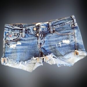 Hollister destroyed jean denim shorts